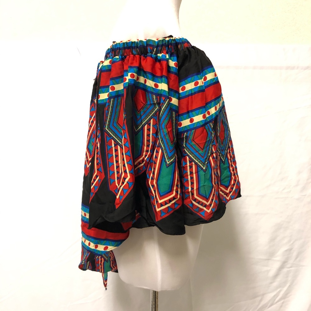 Patterned Blouse w Split Back - Picture 3 of 6